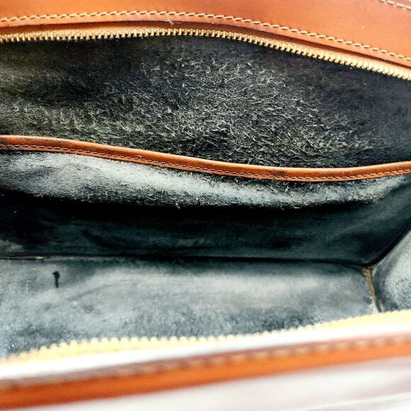 Louis Vuitton Epi Shoulder Bag - Picture 2 of 6